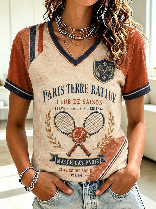 T-shirt imprimé à col en V des Championnats Internationaux de France de Tennis féminin